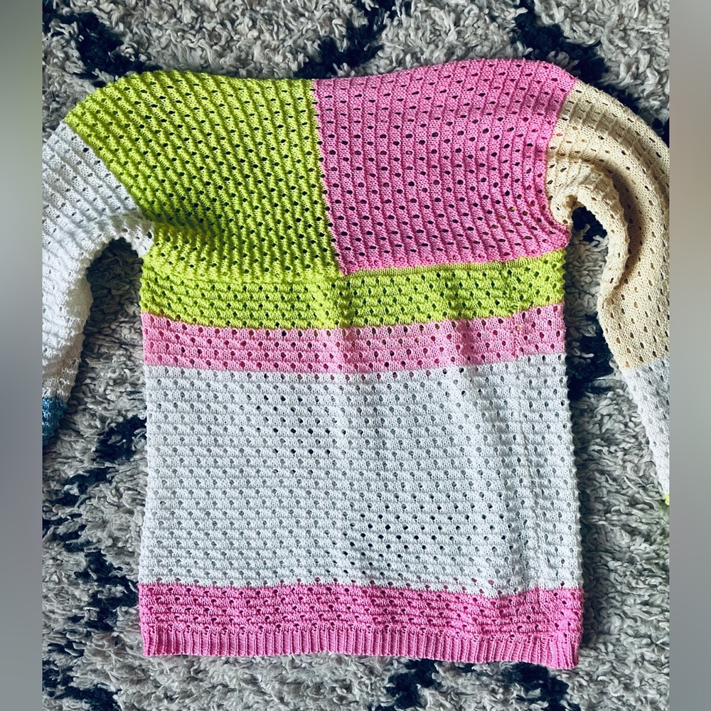 Crochet Color-block Sweater - Picture 4 of 4